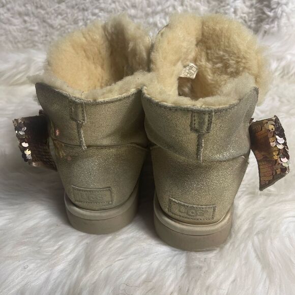 Ugg Mini Sequin Bow Bootie Gold Leather wool lining size10 - Picture 5 of 10